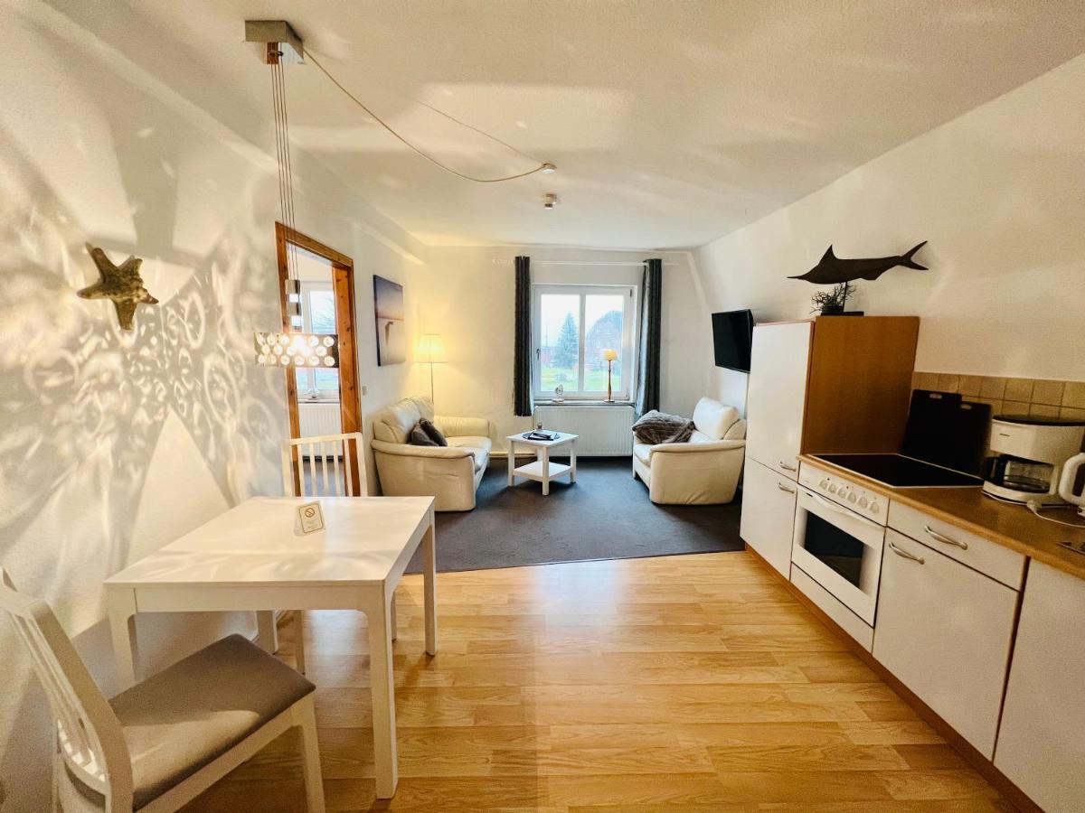 Lexow - Hotel An De Havenkant Теннінг Номер фото