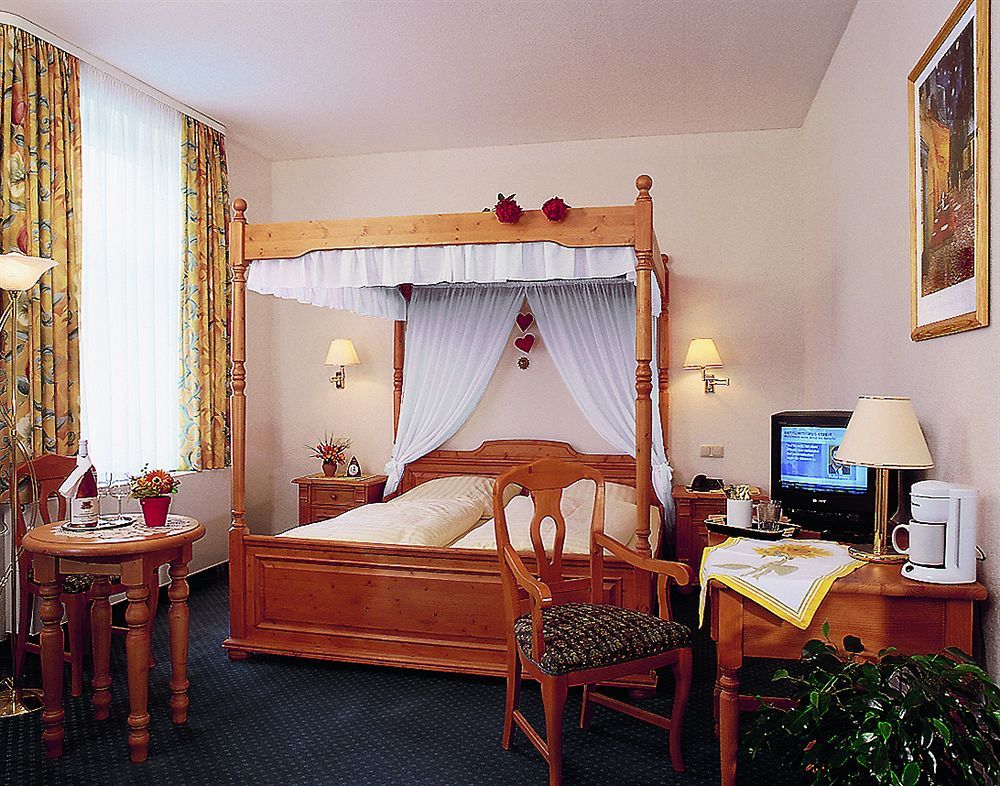 Lexow - Hotel An De Havenkant Теннінг Екстер'єр фото